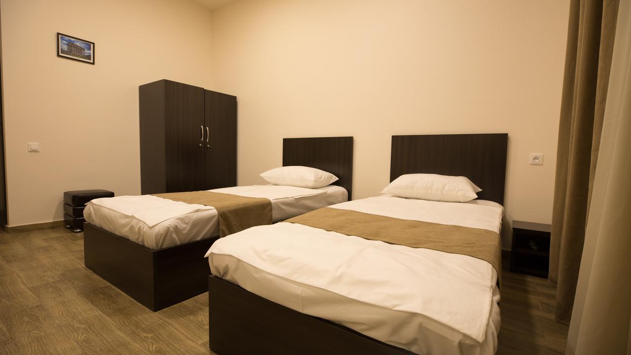 5 Rooms Mini-Hotel & Tours Erivan Exterior foto