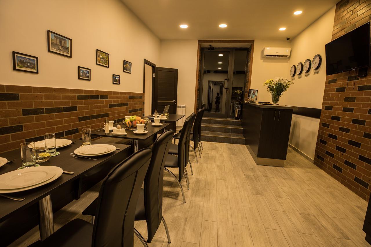5 Rooms Mini-Hotel & Tours Erivan Exterior foto