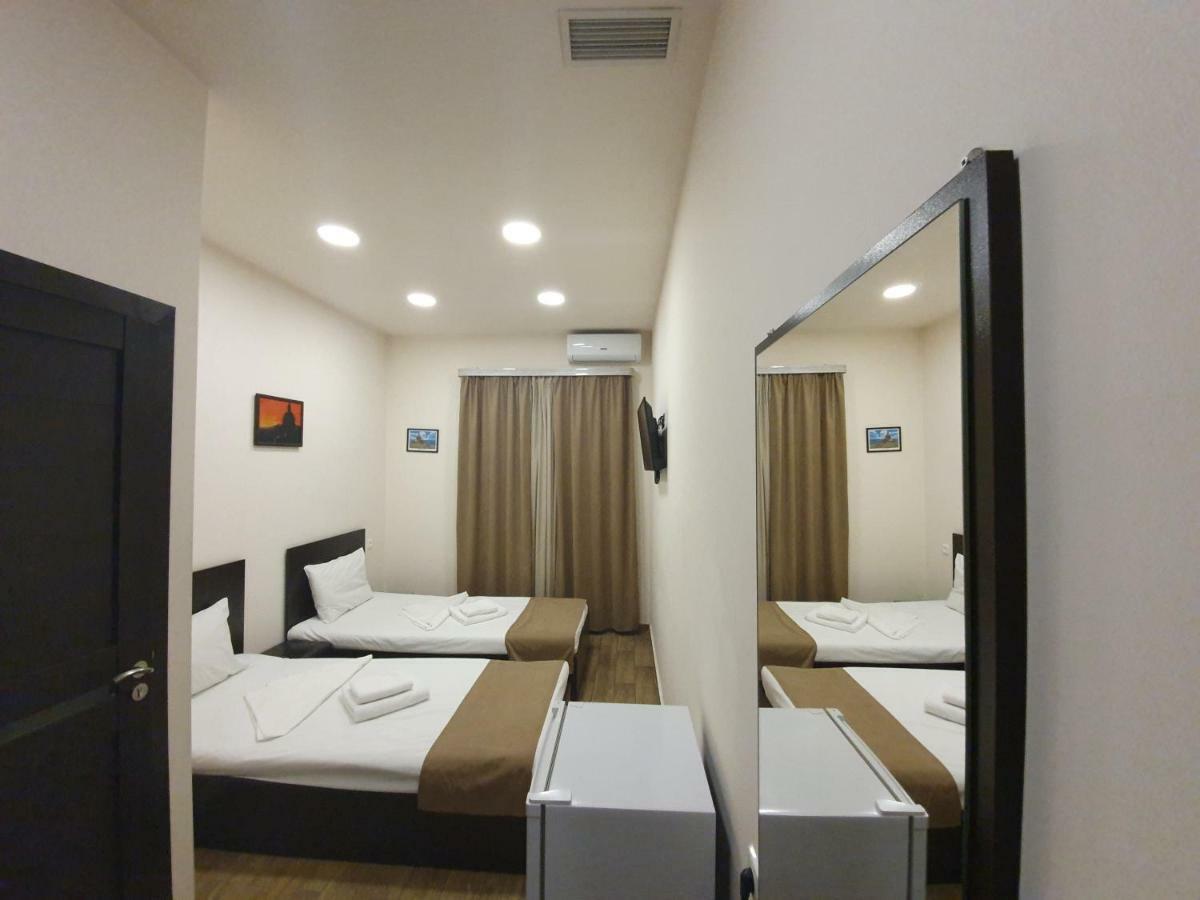 5 Rooms Mini-Hotel & Tours Erivan Exterior foto