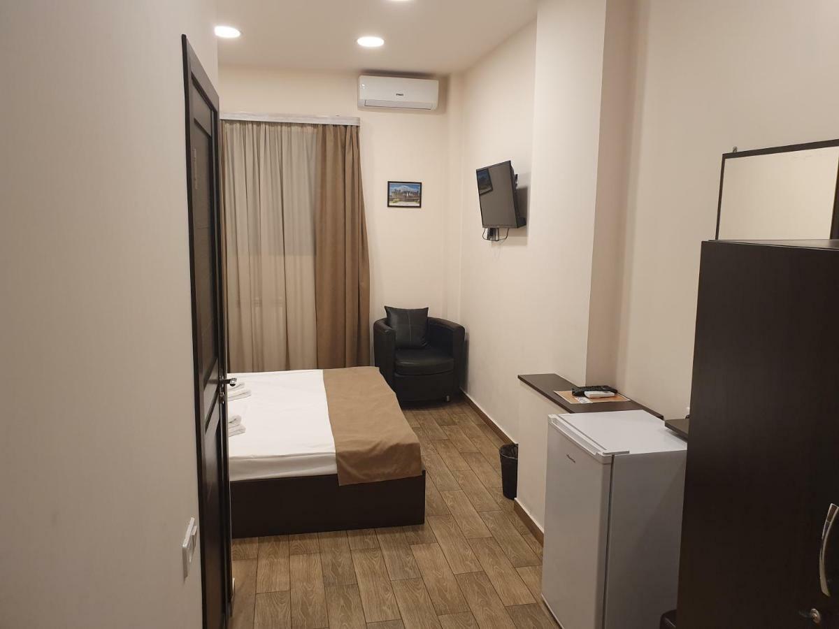 5 Rooms Mini-Hotel & Tours Erivan Exterior foto