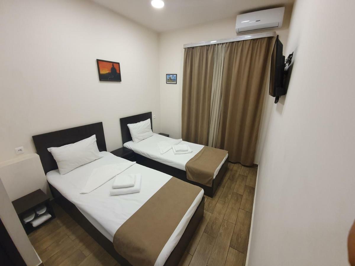 5 Rooms Mini-Hotel & Tours Erivan Exterior foto